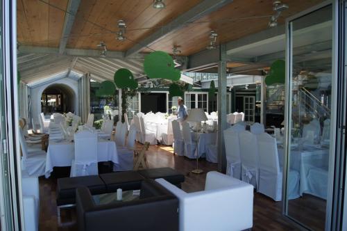 Schlosshotel Iglhauser (4 Stars)