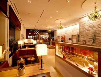 H + Hotel **** (4 Sterne)