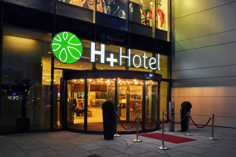H + Hotel **** (4 Stars)
