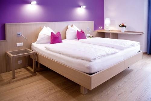 Altstadthotel Weisse Taube (4 Stars)